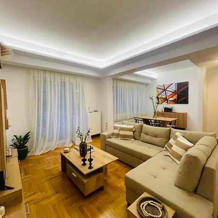 Overview Boutique Apartment เอเธนส์ ภายนอก รูปภาพ