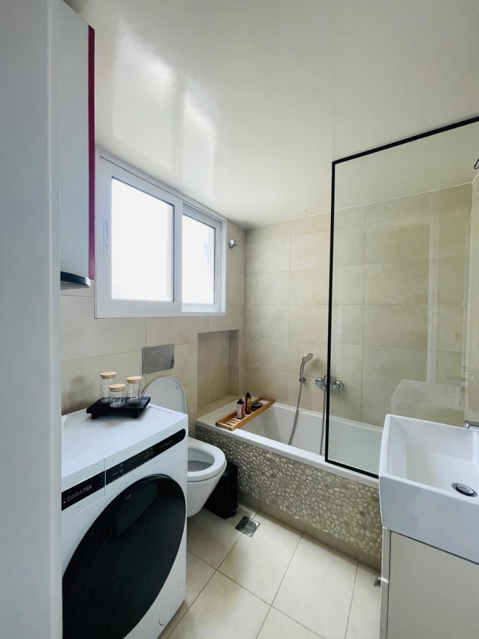 Overview Boutique Apartment เอเธนส์ ภายนอก รูปภาพ