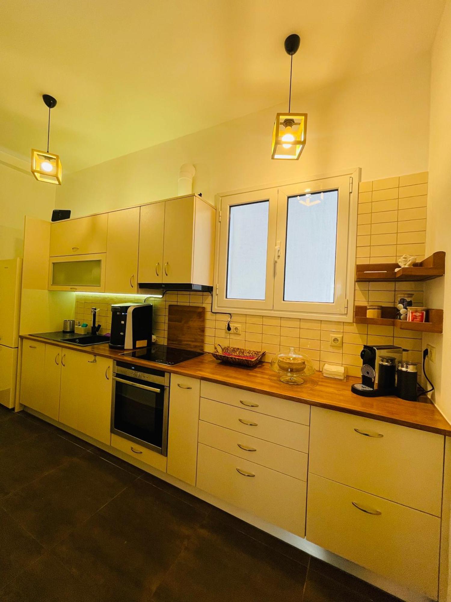 Overview Boutique Apartment เอเธนส์ ภายนอก รูปภาพ