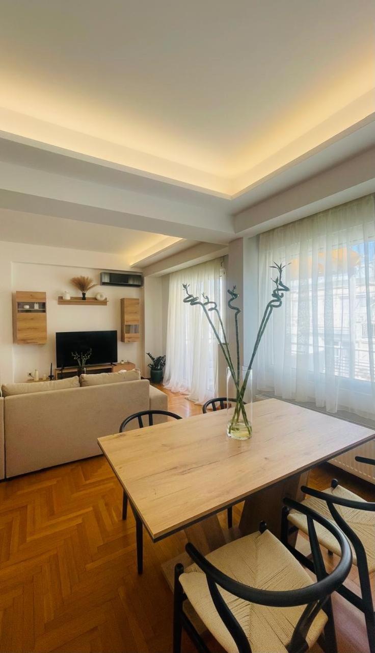 Overview Boutique Apartment เอเธนส์ ภายนอก รูปภาพ